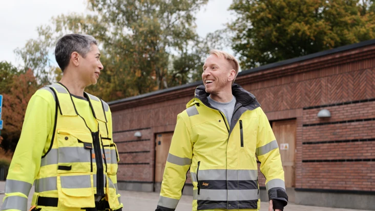 Kollegor i skyddskl&auml;der teknisk f&ouml;rvaltning.